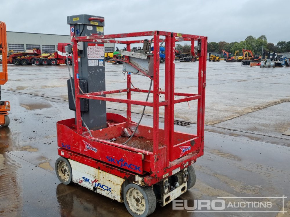 Работна площадка 2011 SkyJack SJ12: снимка 7