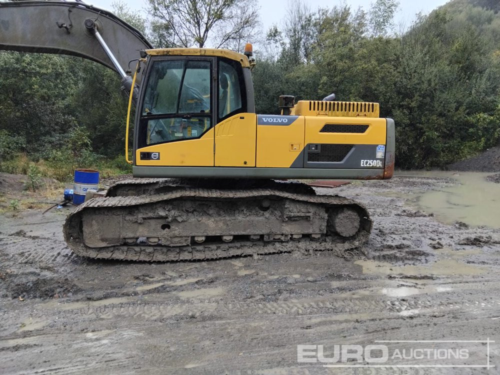 2011 Volvo EC250DL - Верижен багер: снимка 1 2011 Volvo EC250DL - Верижен багер: снимка 1