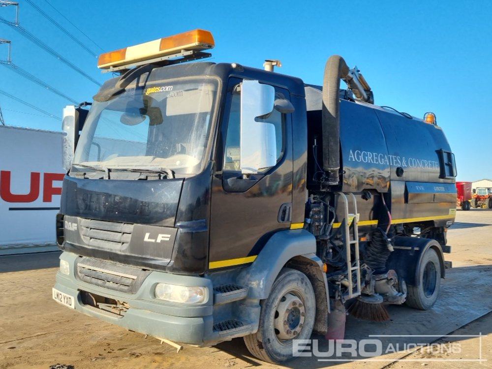2012 DAF LF55.220 - Мотометачна машина: снимка 1 2012 DAF LF55.220 - Мотометачна машина: снимка 1