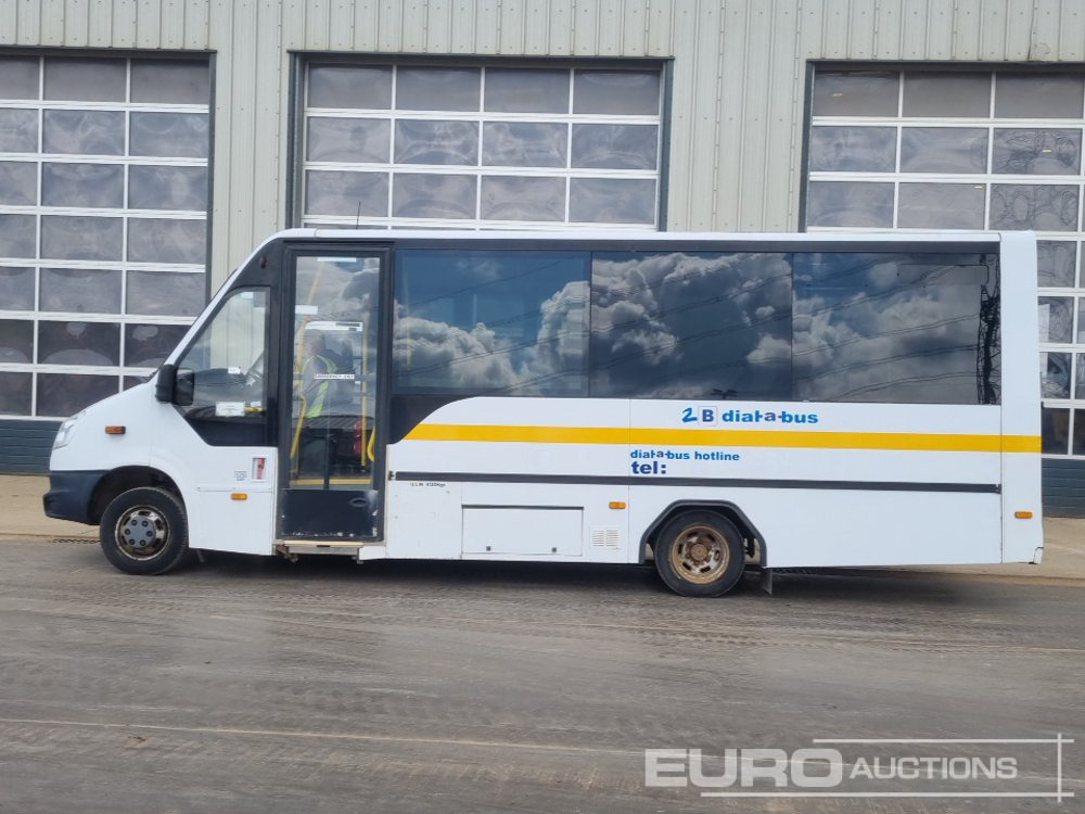2012 Iveco 14 Seater Bus, Manual Gearbox - Микробус, Пътнически бус: снимка 2 2012 Iveco 14 Seater Bus, Manual Gearbox - Микробус, Пътнически бус: снимка 2