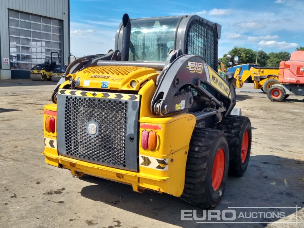 2012 New Holland L218 - Мини челен товарач: снимка 5 2012 New Holland L218 - Мини челен товарач: снимка 5