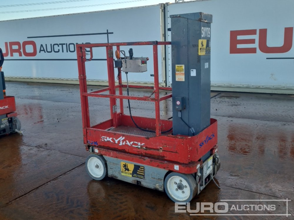 2012 SkyJack SJ16 - Работна площадка: снимка 3 2012 SkyJack SJ16 - Работна площадка: снимка 3