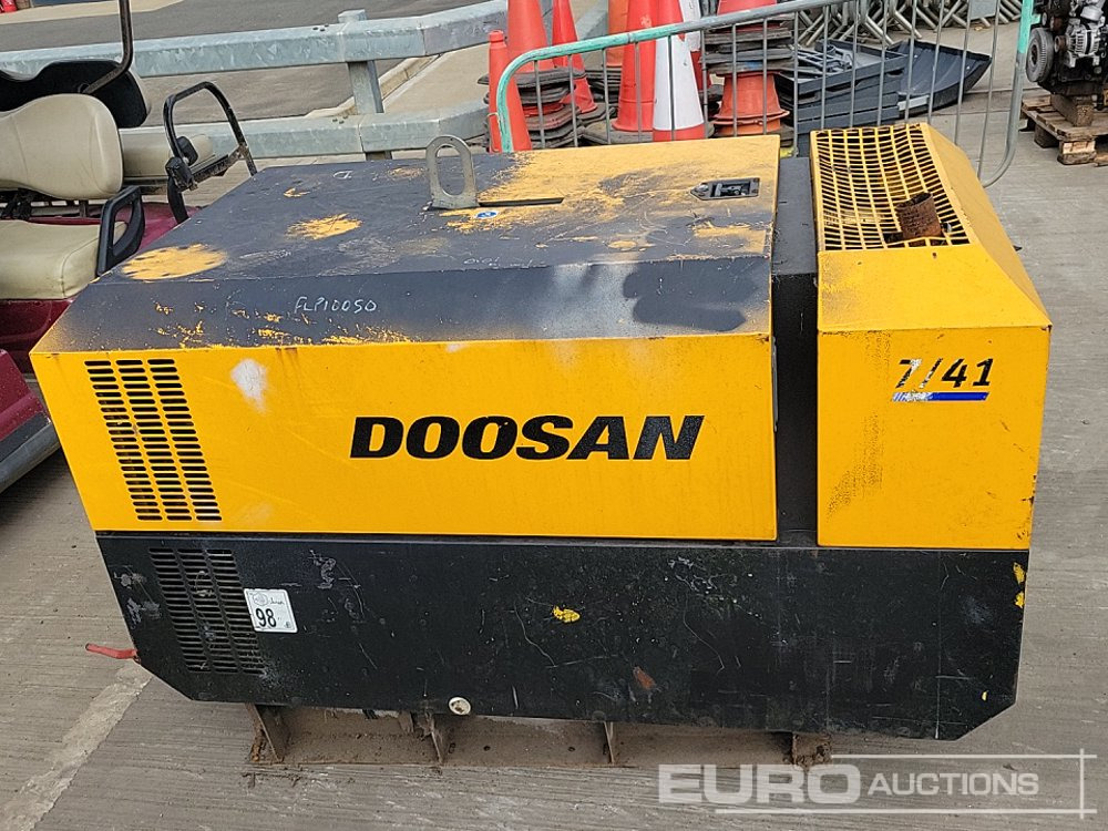 2013 Doosan 741 140CFM - Компресор за въздух: снимка 2 2013 Doosan 741 140CFM - Компресор за въздух: снимка 2