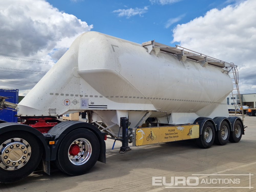 2013 Feldbinder Tri Axle Tanker Trailer - Полуремарке цистерна: снимка 1 2013 Feldbinder Tri Axle Tanker Trailer - Полуремарке цистерна: снимка 1