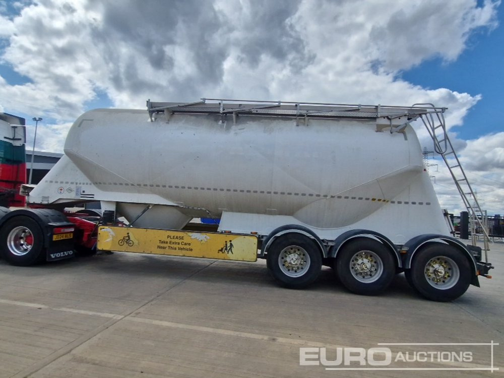 2013 Feldbinder Tri Axle Tanker Trailer - Полуремарке цистерна: снимка 2 2013 Feldbinder Tri Axle Tanker Trailer - Полуремарке цистерна: снимка 2