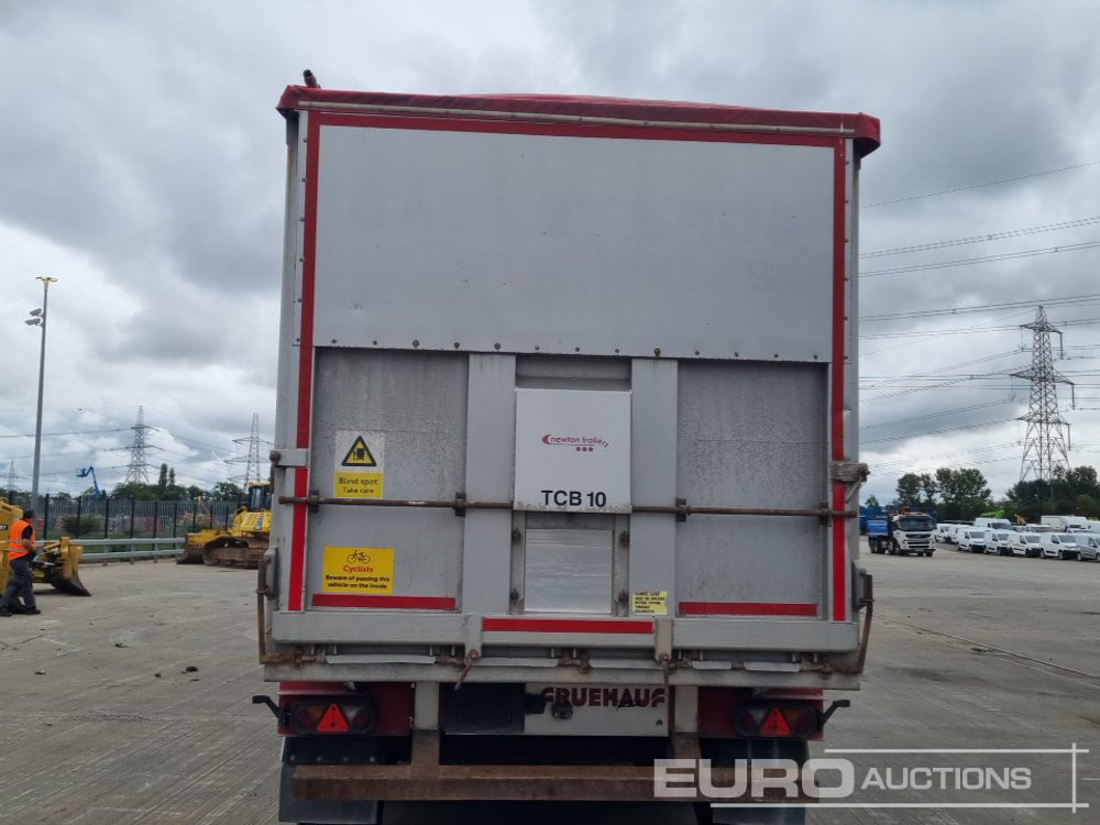 2013 Fruehauf Tri Axle Bulk Tipping Trailer, Lift Axle, Easy Sheet - Самосвал полуремарке: снимка 4 2013 Fruehauf Tri Axle Bulk Tipping Trailer, Lift Axle, Easy Sheet - Самосвал полуремарке: снимка 4
