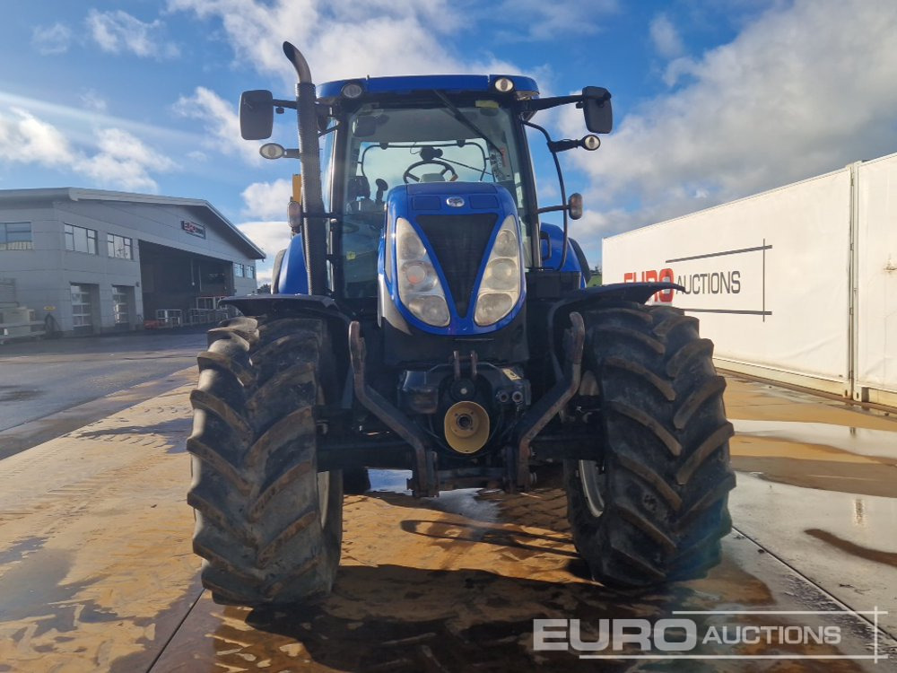 2013 New Holland T7.210 AC - Трактор: снимка 4 2013 New Holland T7.210 AC - Трактор: снимка 4