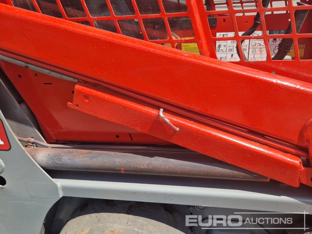 Мини челен товарач 2014 Bobcat S70: снимка 15