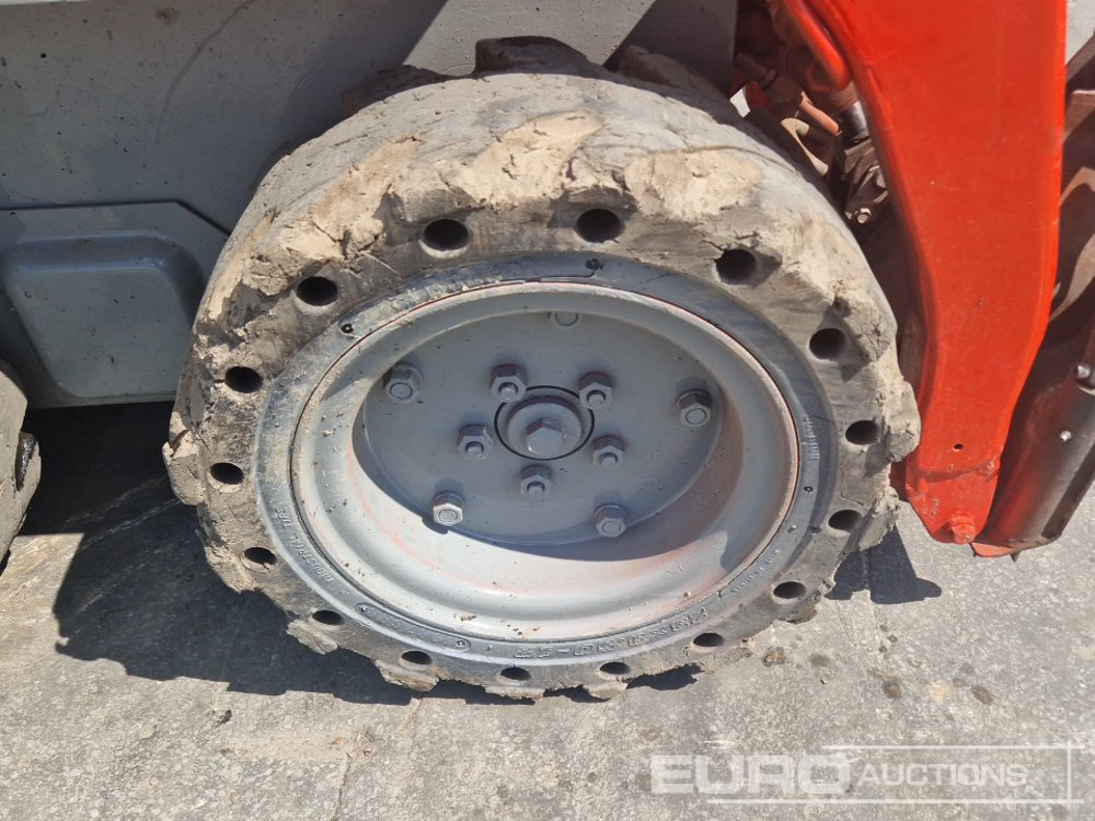 Мини челен товарач 2014 Bobcat S70: снимка 8