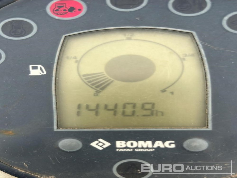 2014 Bomag BW120AD-5 - Валяк: снимка 4 2014 Bomag BW120AD-5 - Валяк: снимка 4