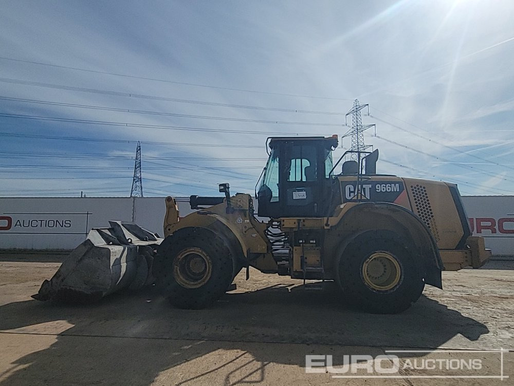 2014 CAT 966M - Колесен товарач: снимка 2 2014 CAT 966M - Колесен товарач: снимка 2
