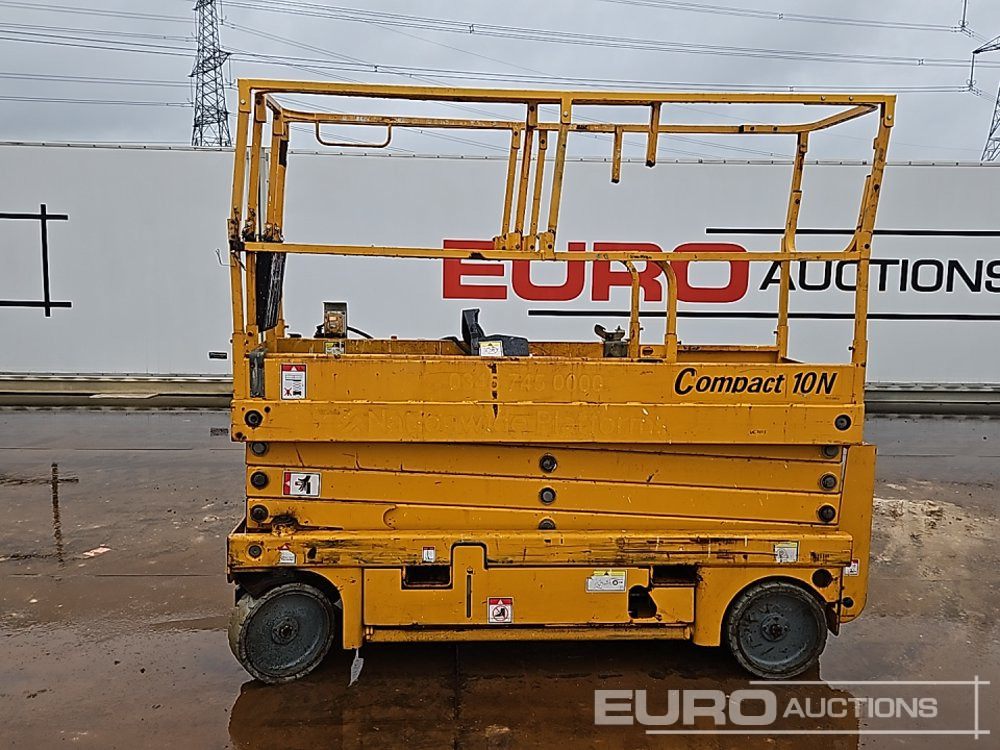 2014 Haulotte Compact 10N - Работна площадка: снимка 2 2014 Haulotte Compact 10N - Работна площадка: снимка 2