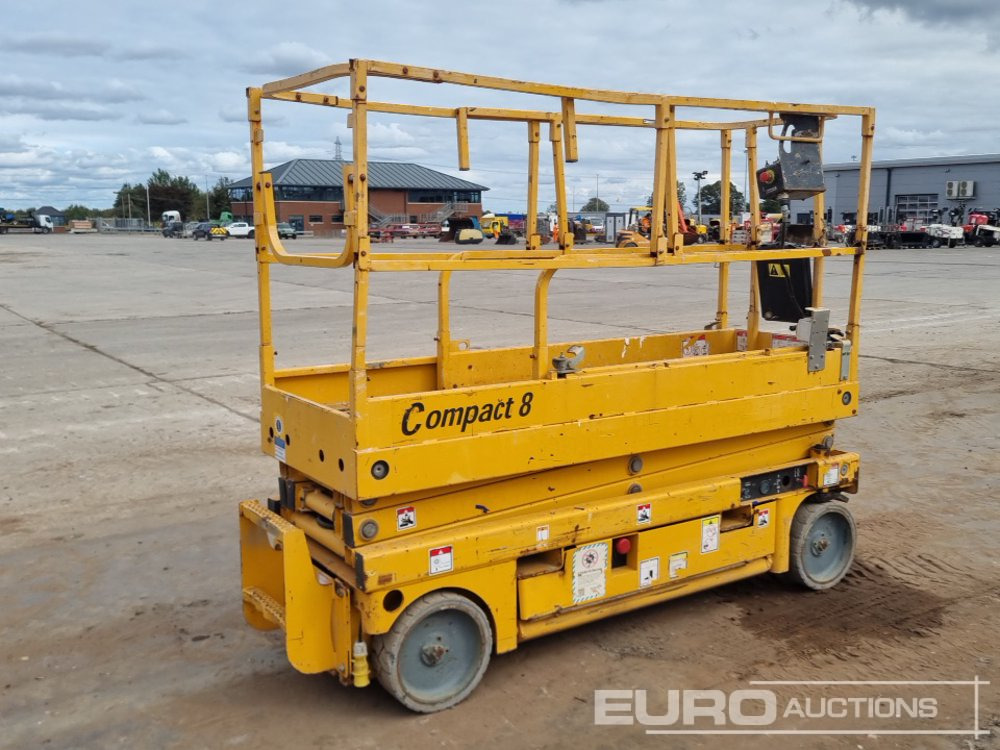 2014 Haulotte Compact 8 - Работна площадка: снимка 5 2014 Haulotte Compact 8 - Работна площадка: снимка 5