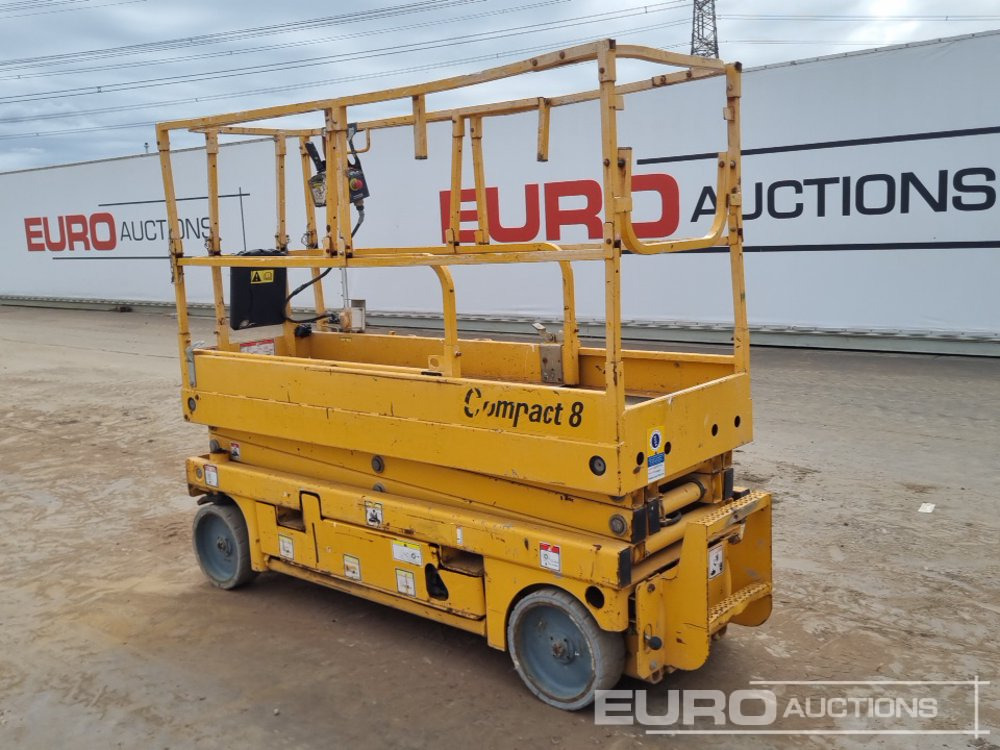 2014 Haulotte Compact 8 - Работна площадка: снимка 3 2014 Haulotte Compact 8 - Работна площадка: снимка 3