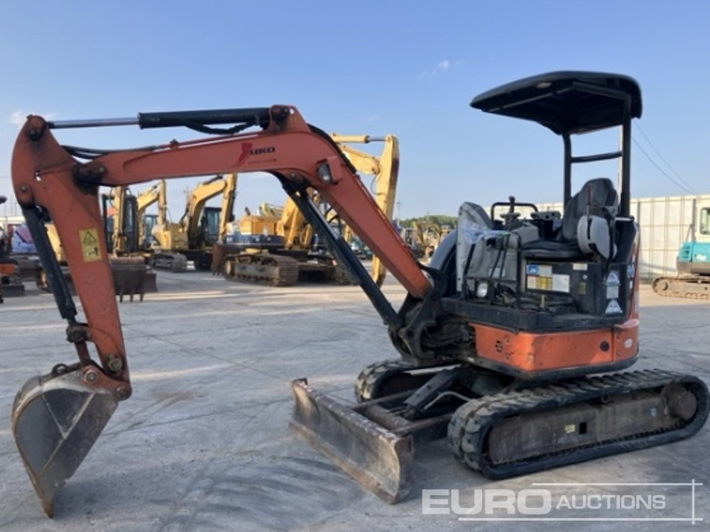 2014 Hitachi ZX30U-5A - Мини багер: снимка 2 2014 Hitachi ZX30U-5A - Мини багер: снимка 2