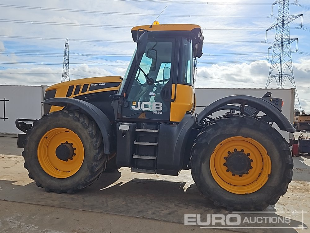 2014 JCB Fastrac 3230 - Трактор: снимка 2 2014 JCB Fastrac 3230 - Трактор: снимка 2
