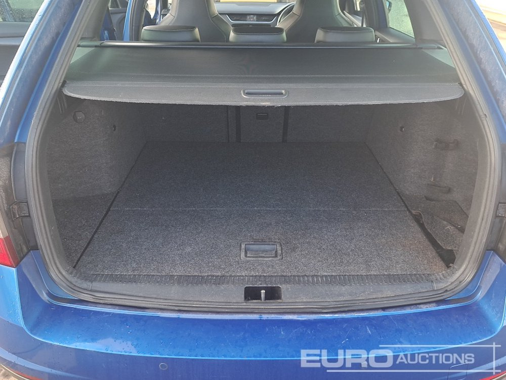 Лек автомобил 2014 Skoda Octavia: снимка 21