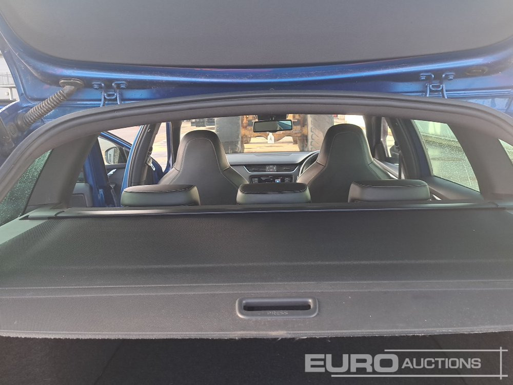 Лек автомобил 2014 Skoda Octavia: снимка 20