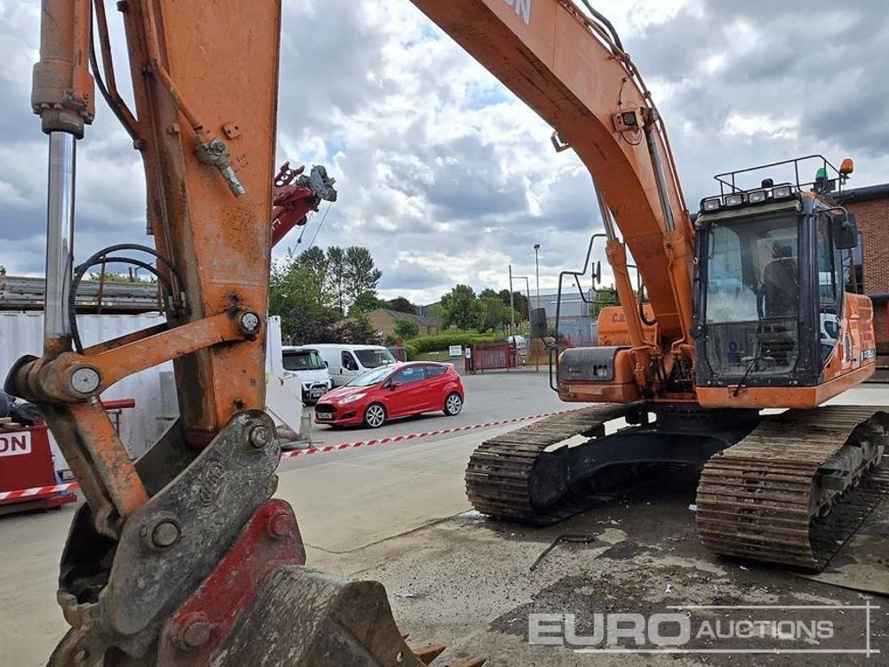 2015 Doosan DX225LC-3 - Верижен багер: снимка 1 2015 Doosan DX225LC-3 - Верижен багер: снимка 1