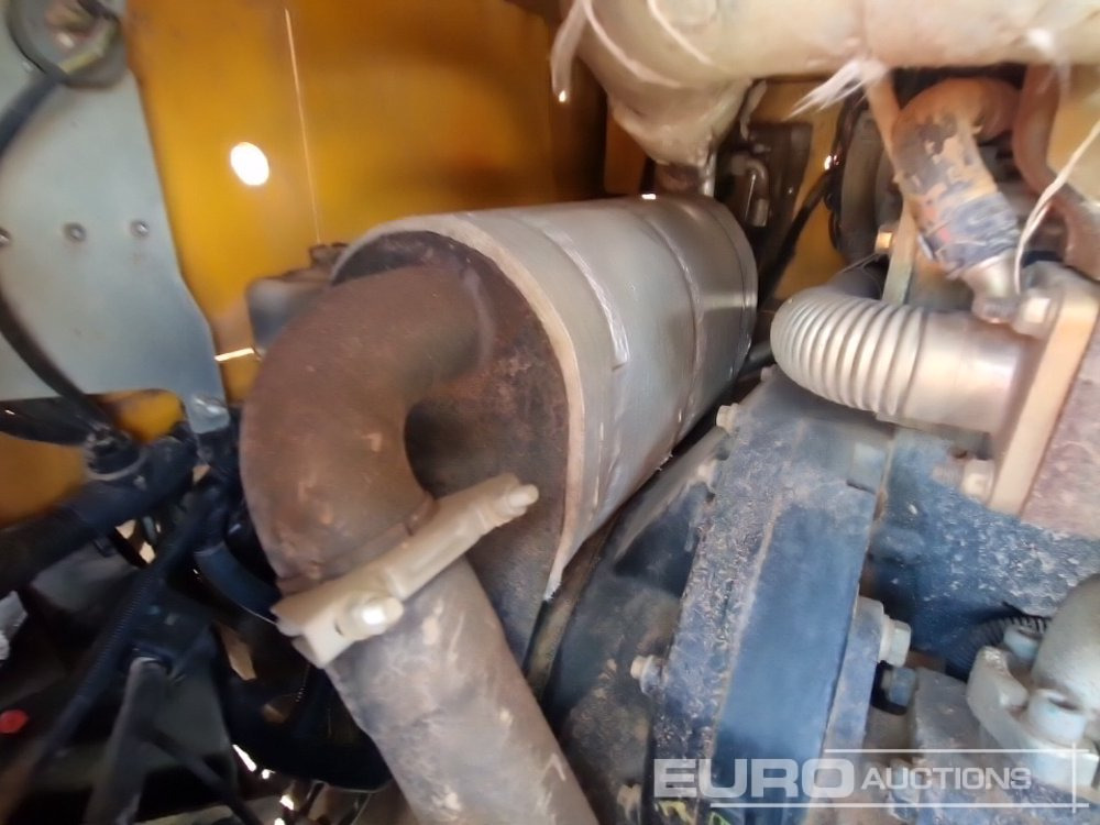 Мини самосвал 2015 JCB 6 TON: снимка 24