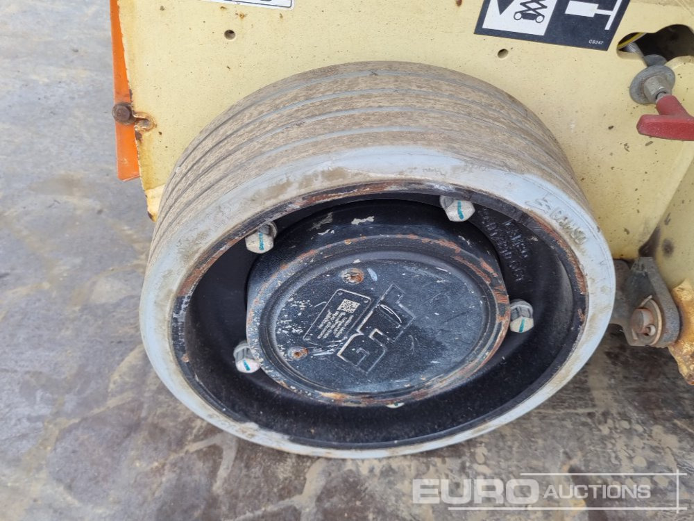 Работна площадка 2015 JLG R6: снимка 12