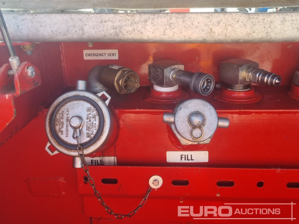 Резервоар за съхранение 2015 Western 2000 Litre: снимка 9
