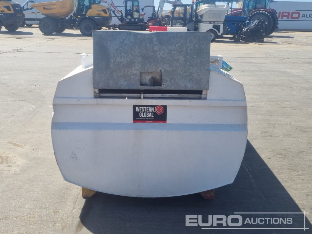 Резервоар за съхранение 2015 Western 2000 Litre: снимка 8