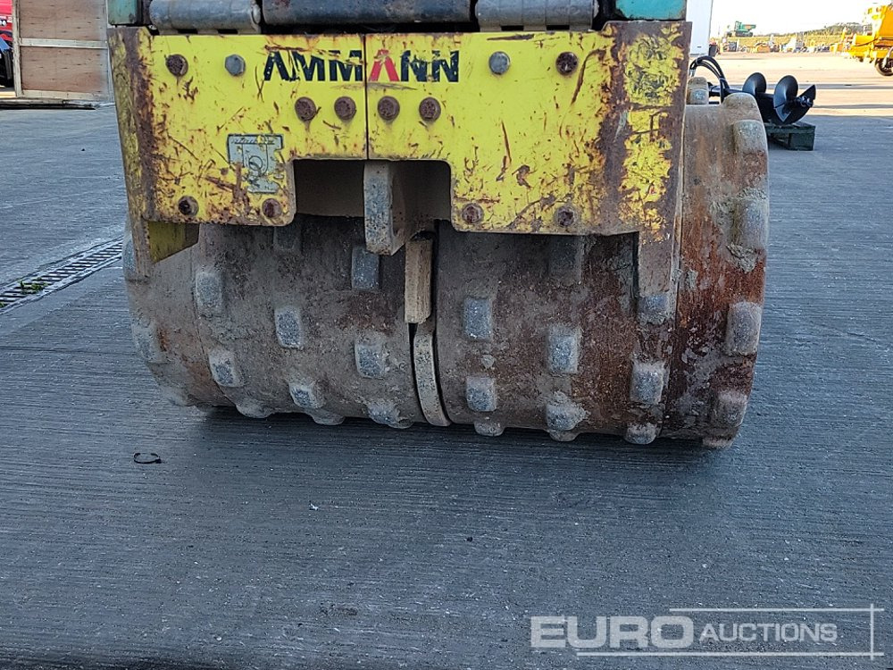 Техника за слагане на асфалт 2016 Ammann RAMMAX 1575: снимка 12