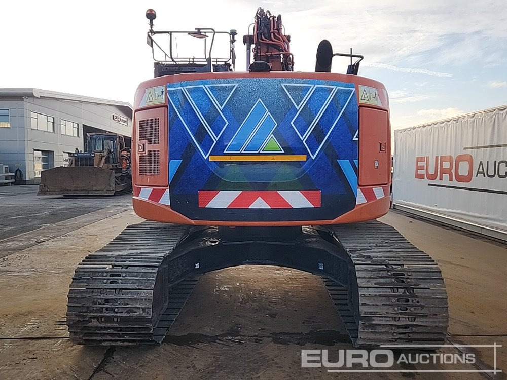 2016 Hitachi ZX225USLC-5B - Верижен багер: снимка 4 2016 Hitachi ZX225USLC-5B - Верижен багер: снимка 4