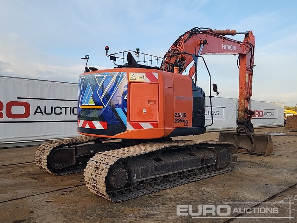 2016 Hitachi ZX225USLC-5B - Верижен багер: снимка 5 2016 Hitachi ZX225USLC-5B - Верижен багер: снимка 5