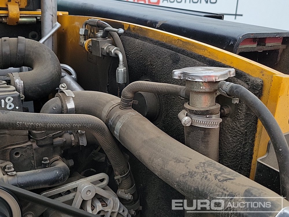 Телескопичен товарач 2017 JCB 520-40: снимка 24