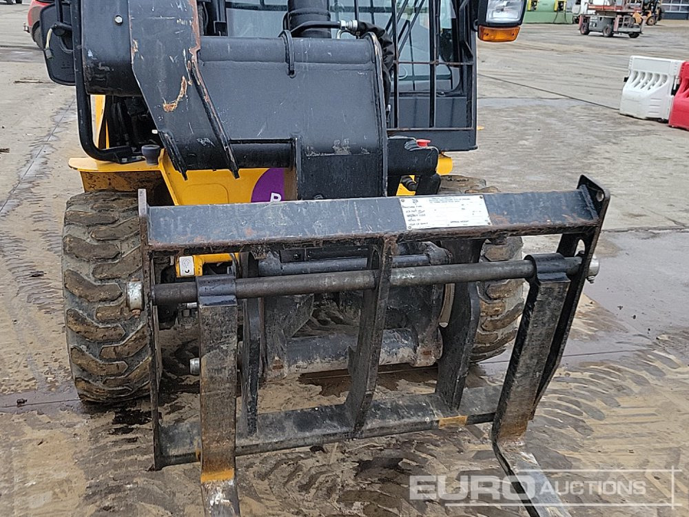 Телескопичен товарач 2017 JCB 520-40: снимка 15