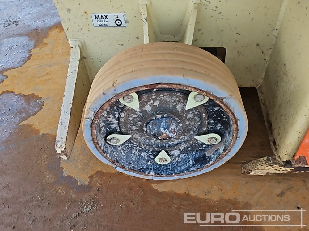 Работна площадка 2017 JLG 6RS: снимка 9