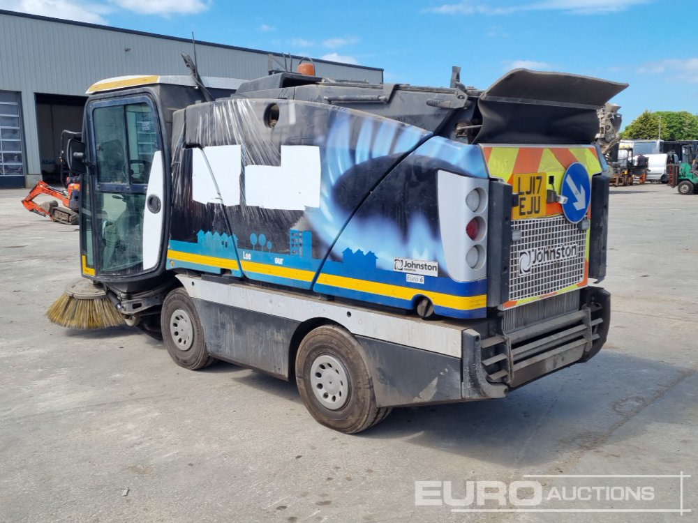 2017 Johnston 4x2 Road Sweeper, Reverse Camera, Automatic Gearbox (Category S Insurance Loss, Runs No Drive) - Мотометачна машина: снимка 3 2017 Johnston 4x2 Road Sweeper, Reverse Camera, Automatic Gearbox (Category S Insurance Loss, Runs No Drive) - Мотометачна машина: снимка 3