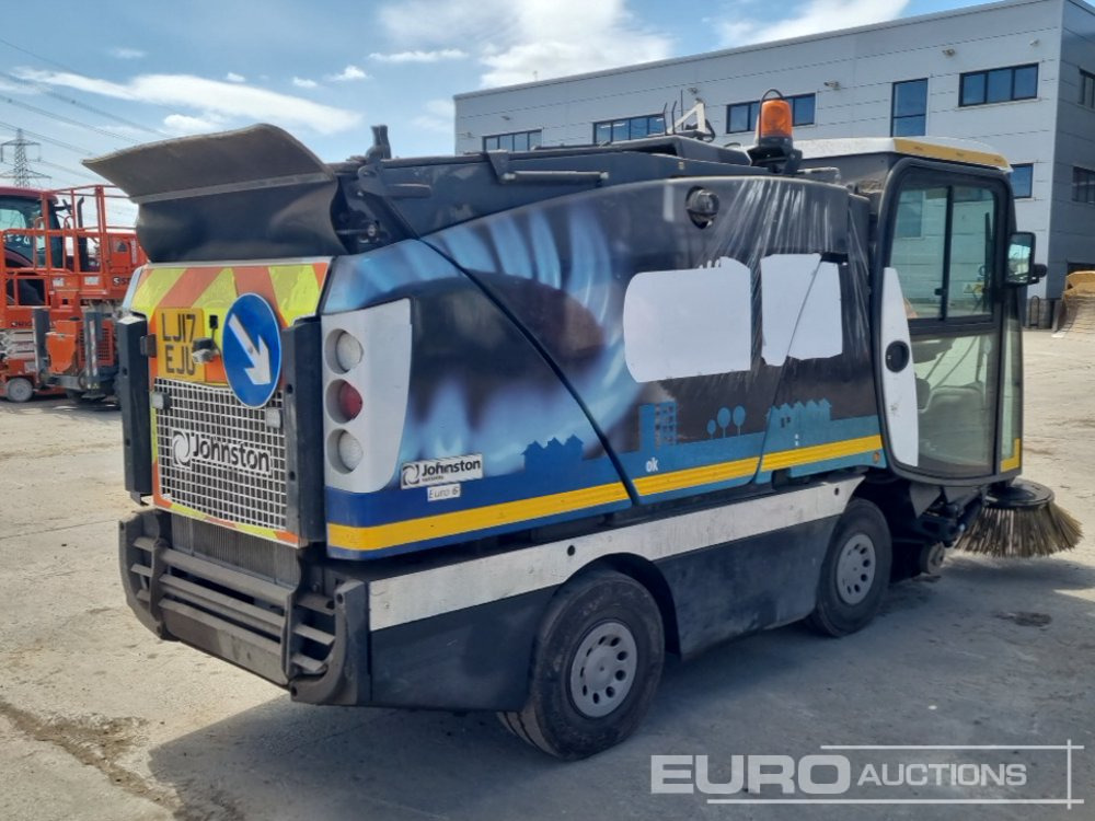2017 Johnston 4x2 Road Sweeper, Reverse Camera, Automatic Gearbox (Category S Insurance Loss, Runs No Drive) - Мотометачна машина: снимка 5 2017 Johnston 4x2 Road Sweeper, Reverse Camera, Automatic Gearbox (Category S Insurance Loss, Runs No Drive) - Мотометачна машина: снимка 5