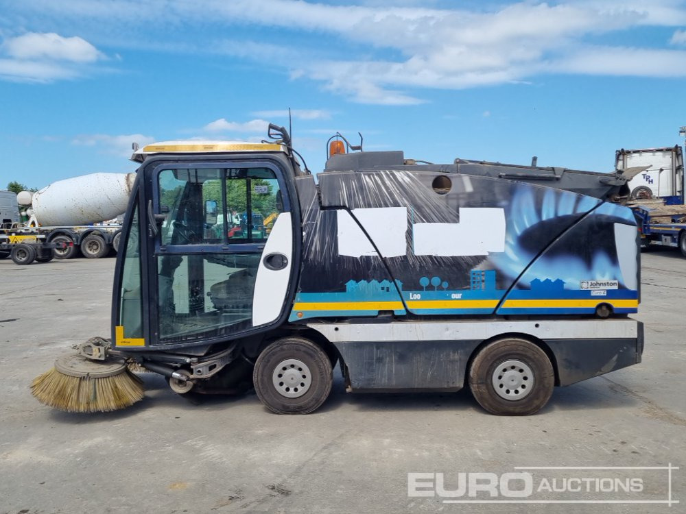 2017 Johnston 4x2 Road Sweeper, Reverse Camera, Automatic Gearbox (Category S Insurance Loss, Runs No Drive) - Мотометачна машина: снимка 2 2017 Johnston 4x2 Road Sweeper, Reverse Camera, Automatic Gearbox (Category S Insurance Loss, Runs No Drive) - Мотометачна машина: снимка 2