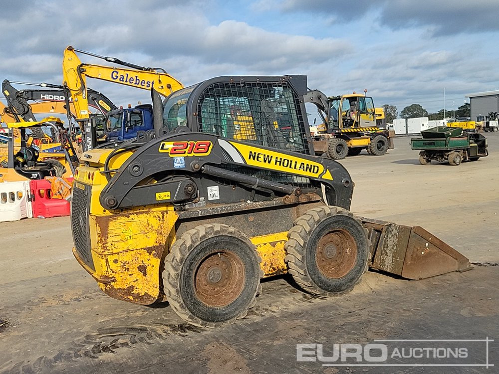 2017 New Holland L218 - Мини челен товарач: снимка 5 2017 New Holland L218 - Мини челен товарач: снимка 5