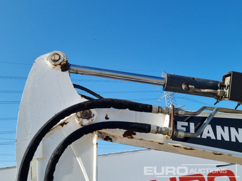 Мини багер 2018 Bobcat E26EM: снимка 28