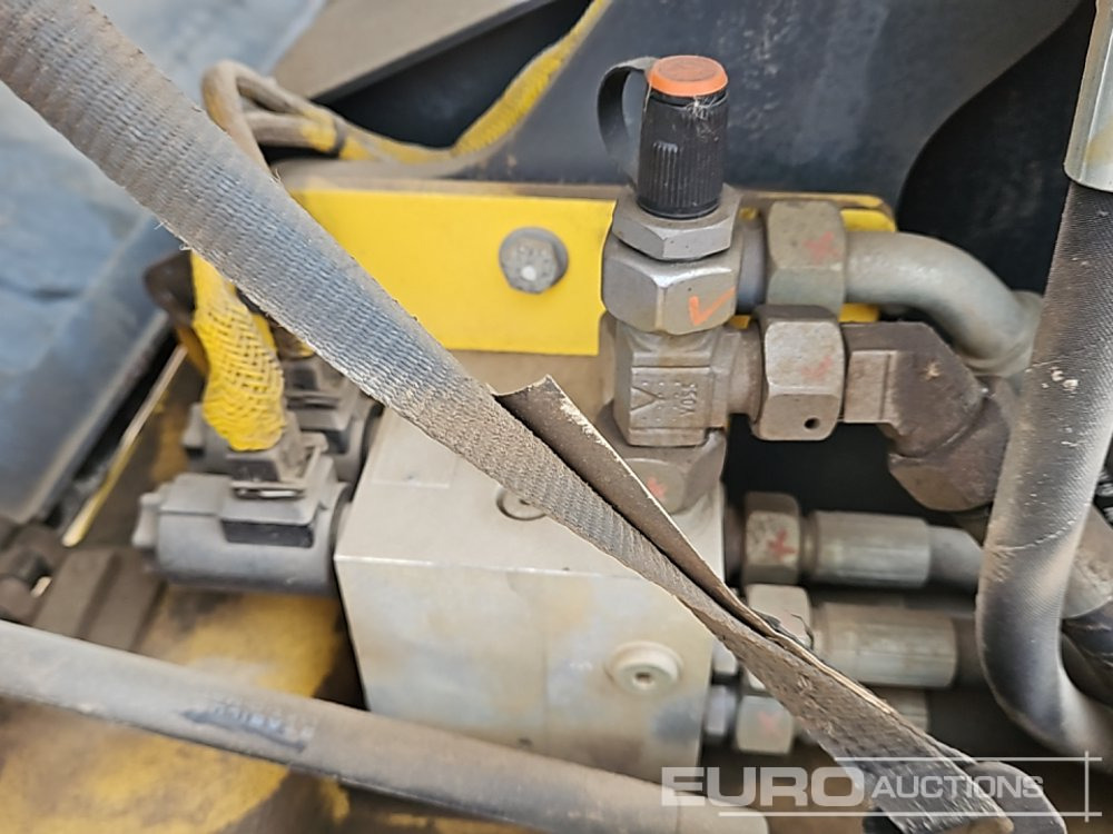 Валяк 2018 Bomag BW120AD-5: снимка 21