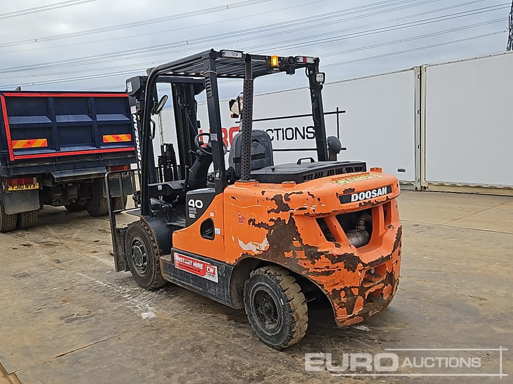 2018 Doosan D40SC-7 - Мотокар: снимка 3 2018 Doosan D40SC-7 - Мотокар: снимка 3