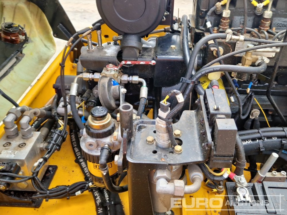 Валяк 2018 JCB VMT430: снимка 22