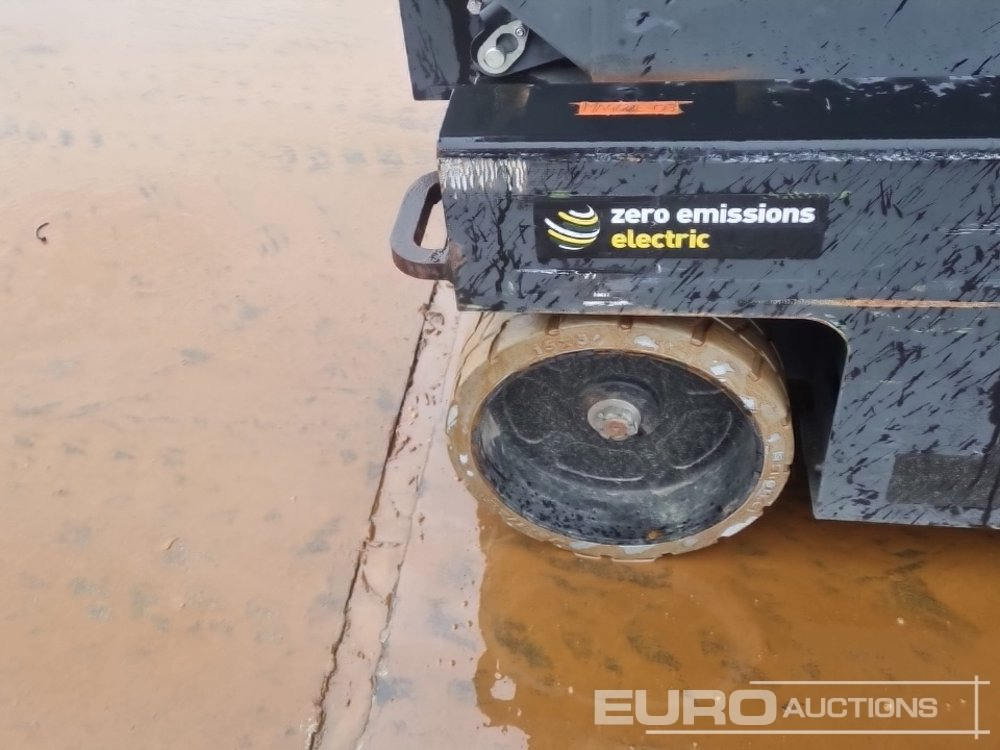 Работна площадка 2018 Snorkel S4726E: снимка 11 Работна площадка 2018 Snorkel S4726E: снимка 11