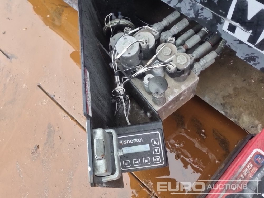 Работна площадка 2018 Snorkel S4726E: снимка 18 Работна площадка 2018 Snorkel S4726E: снимка 18