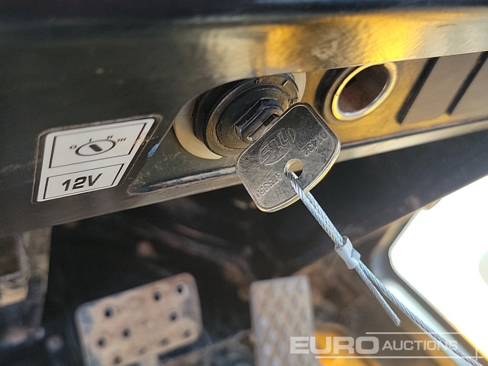 Мини самосвал 2019 JCB 6ST: снимка 41