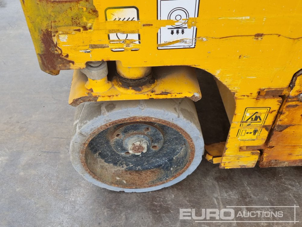 Работна площадка 2019 JCB S1930E: снимка 9