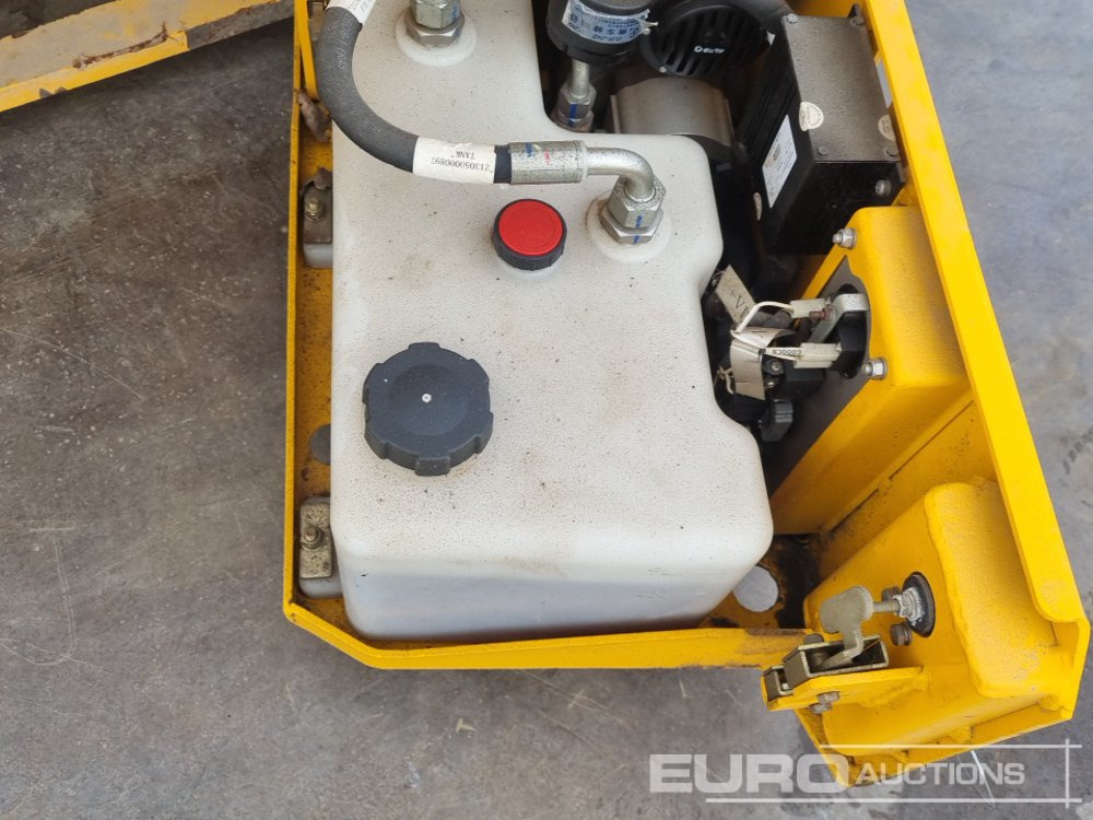 Работна площадка 2019 JCB S1930E: снимка 27