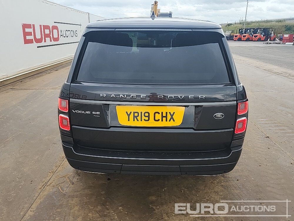2019 Land Rover Range Rover Vogue - Джип: снимка 4 2019 Land Rover Range Rover Vogue - Джип: снимка 4