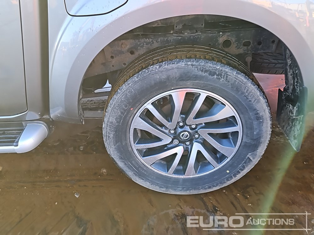 Пикап 2019 Nissan Navara: снимка 10