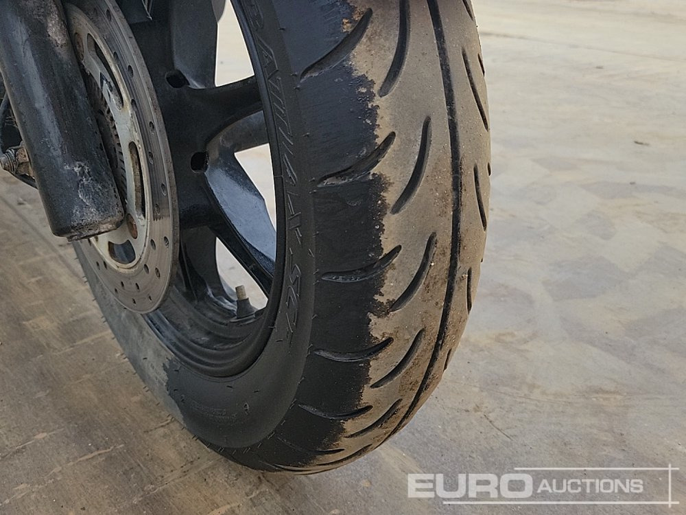 Мотоциклет 2019 Suzuki Burgman: снимка 10