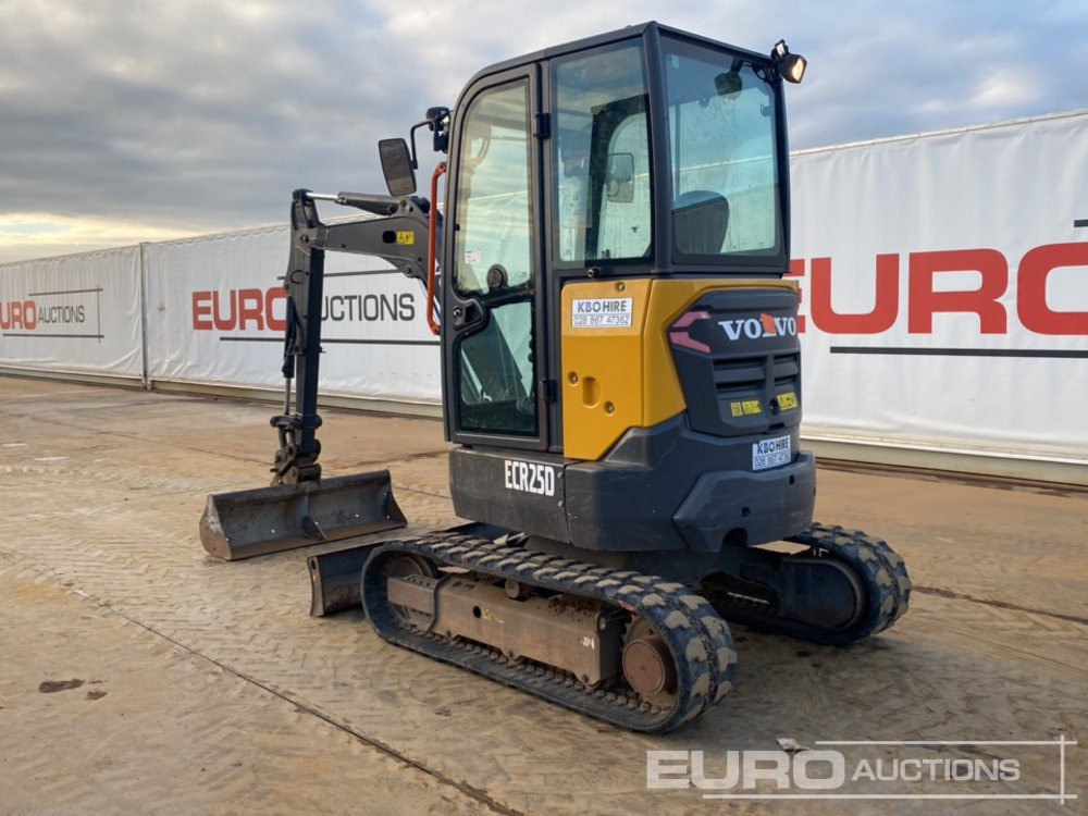 2019 Volvo ECR25D - Мини багер: снимка 3 2019 Volvo ECR25D - Мини багер: снимка 3
